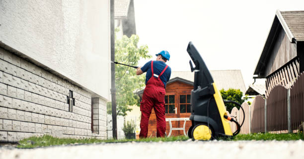 Why Choose Our Certified Pressure Washing Experts for Your Project Needs in Roseburg North, OR?